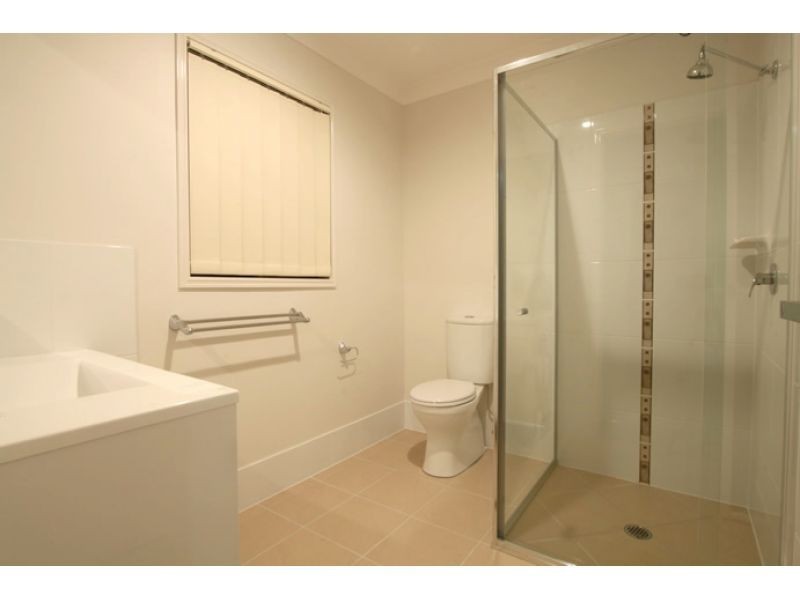 1/4 Levi Avenue, Morayfield QLD 4506