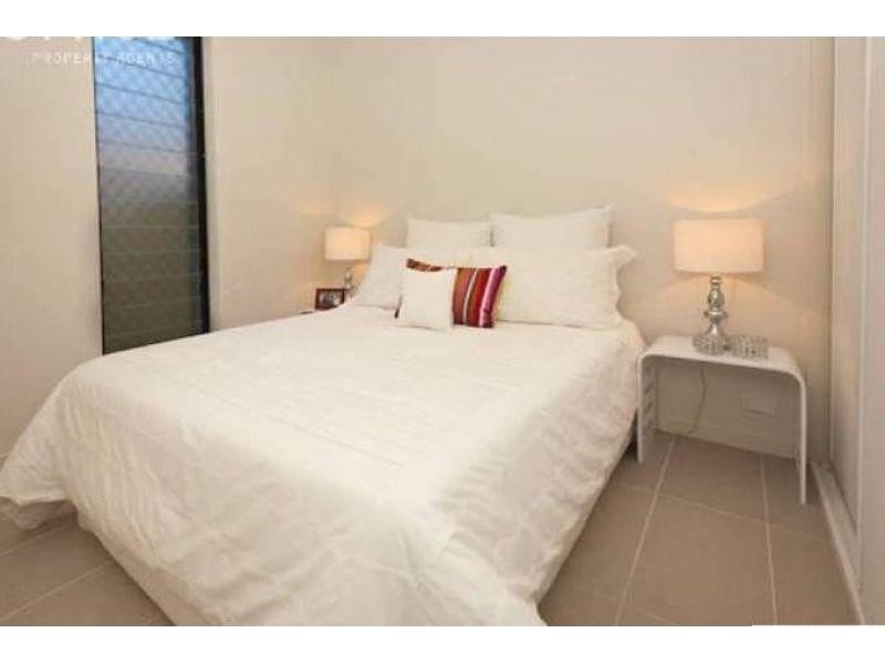 2/70 Victoria Street, Windsor QLD 4030