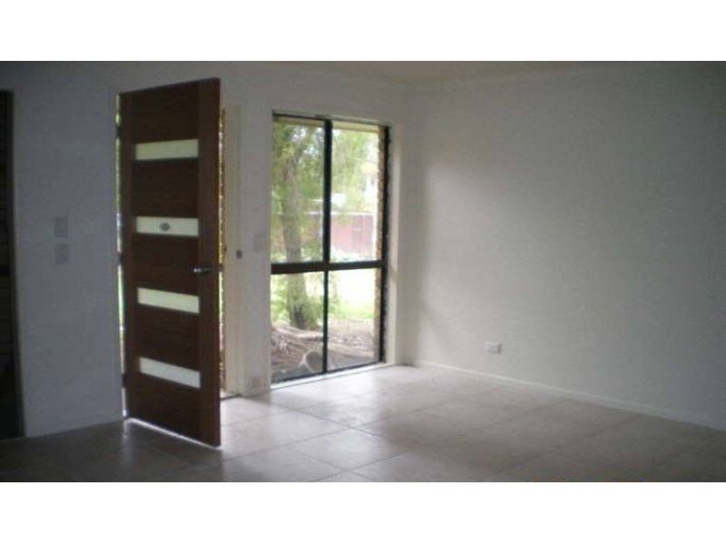 2, 20 Corrine Avenue, Southport QLD 4215