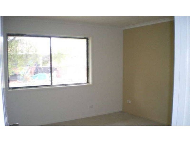 2, 20 Corrine Avenue, Southport QLD 4215