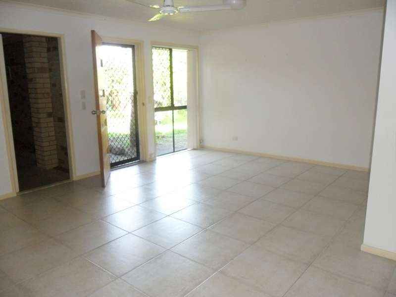 2, 20 Corrine Avenue, Southport QLD 4215