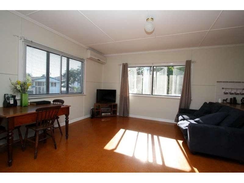 94 Bapaume Road, Holland Park West QLD 4121