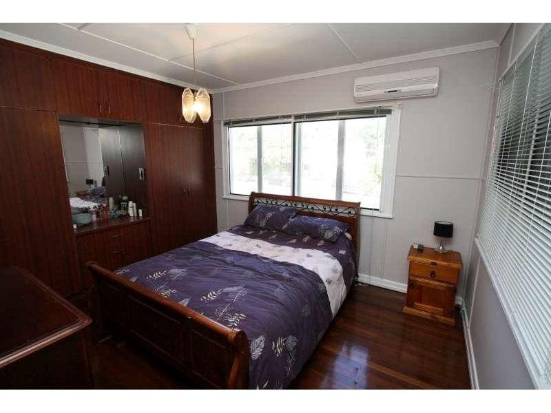 94 Bapaume Road, Holland Park West QLD 4121