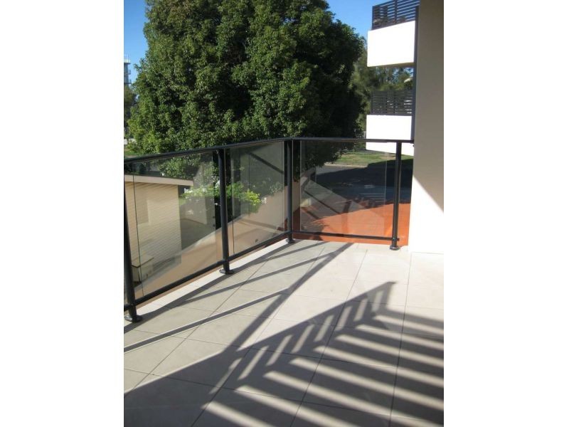 2, 69 John Street, Redcliffe QLD 4020