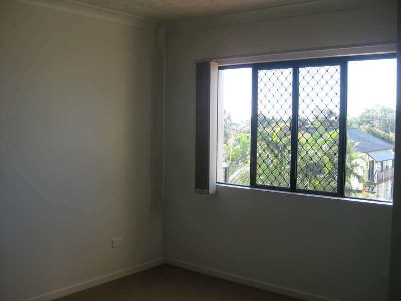 2, 69 John Street, Redcliffe QLD 4020