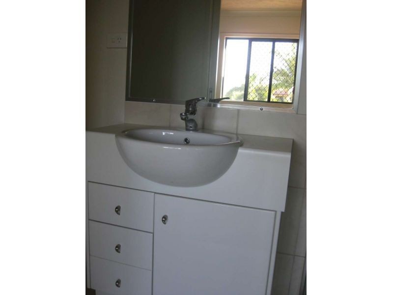 2, 69 John Street, Redcliffe QLD 4020