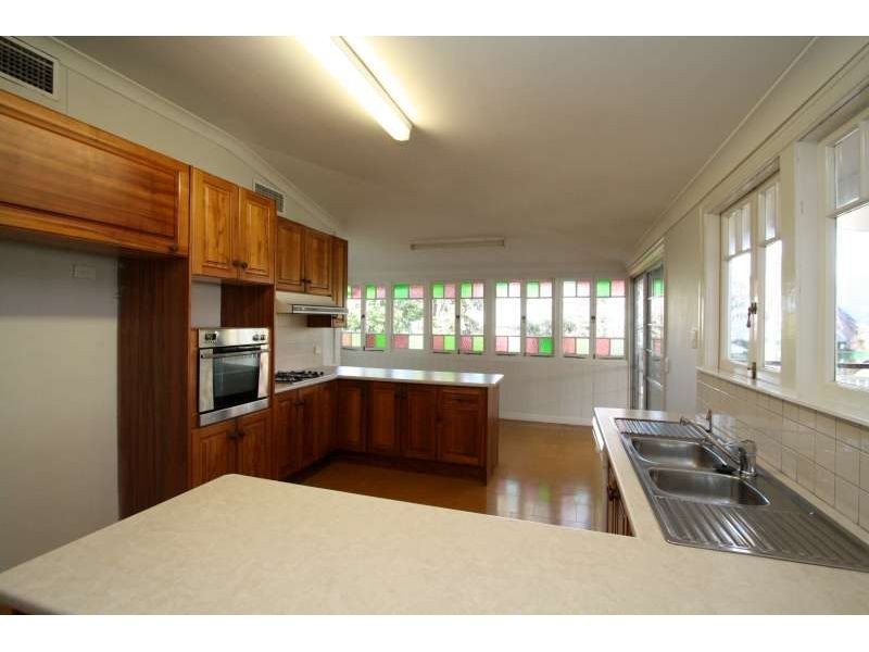 28 Wambool Street, Bulimba QLD 4171