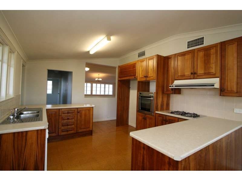 28 Wambool Street, Bulimba QLD 4171