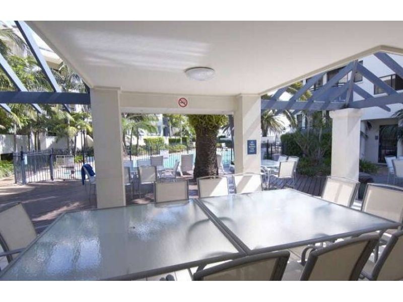 5, 23 Bath Street, Labrador QLD 4215