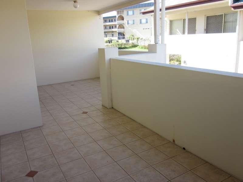 2/8 Amisfield Avenue, Nundah QLD 4012