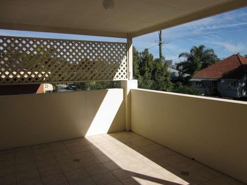 2/8 Amisfield Avenue, Nundah QLD 4012