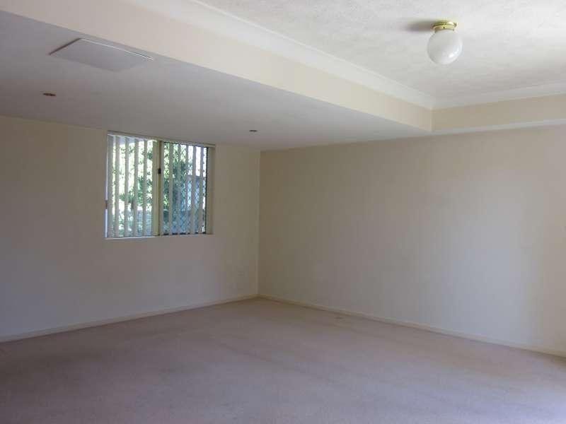 2/8 Amisfield Avenue, Nundah QLD 4012