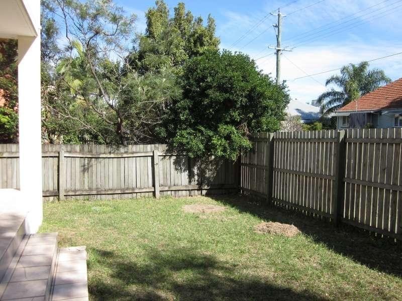 2/8 Amisfield Avenue, Nundah QLD 4012