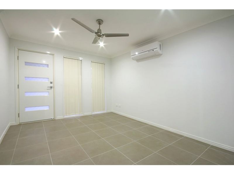 2, 9 Baphal Crescent, Narangba QLD 4504