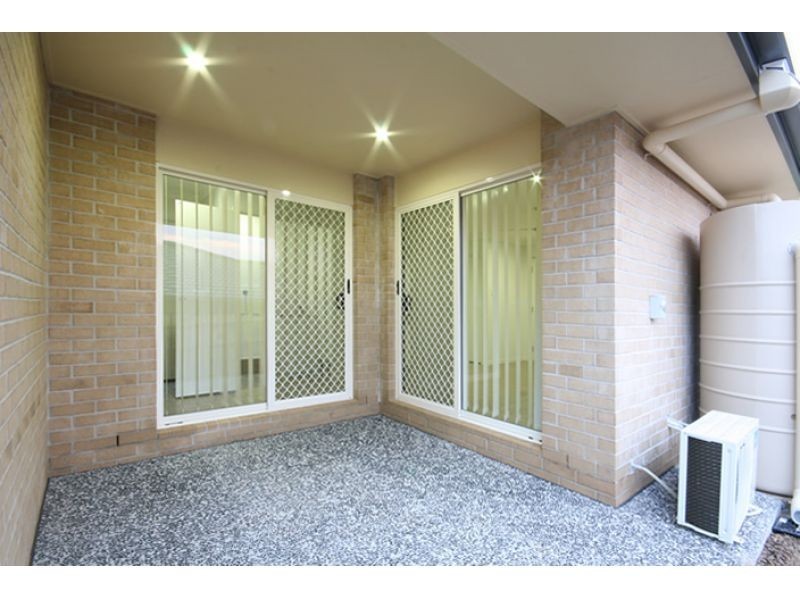 2, 9 Baphal Crescent, Narangba QLD 4504