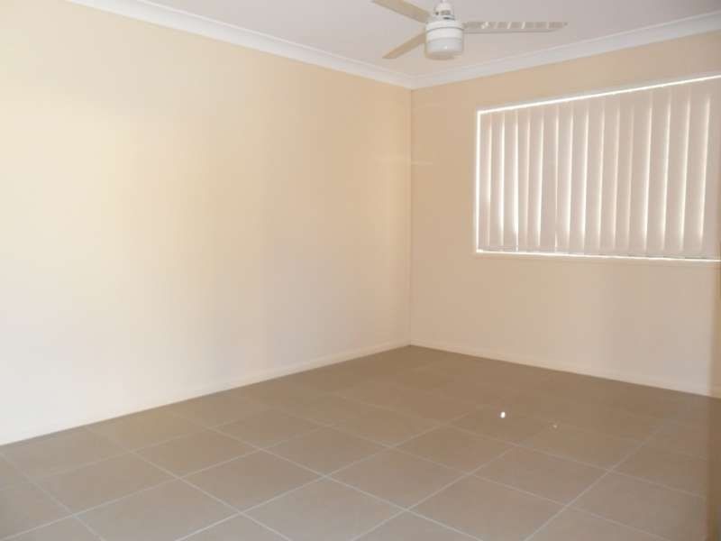11 Adam Court, Kallangur QLD 4503