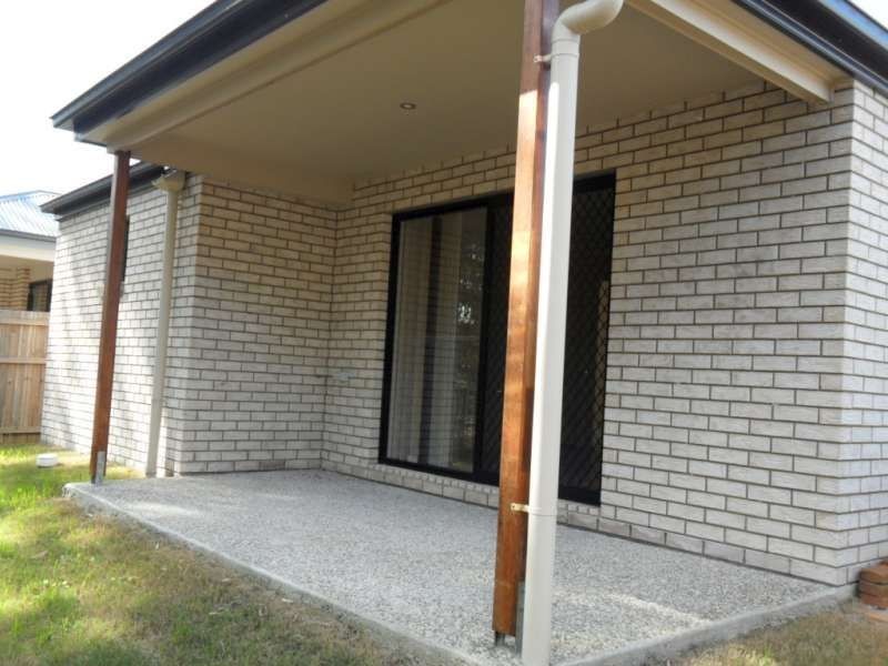 11 Adam Court, Kallangur QLD 4503