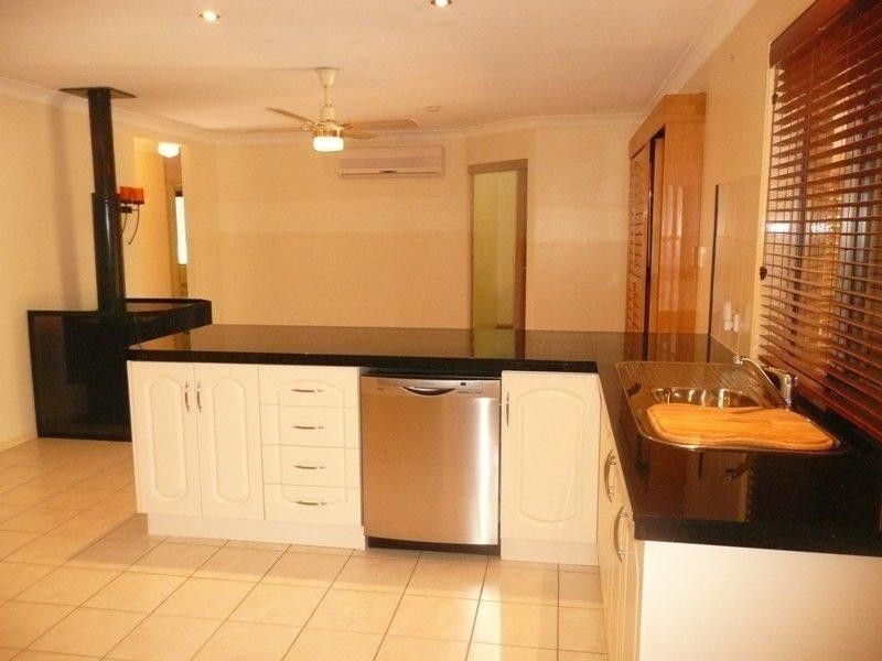 65 Silvara Circuit, Capalaba QLD 4157