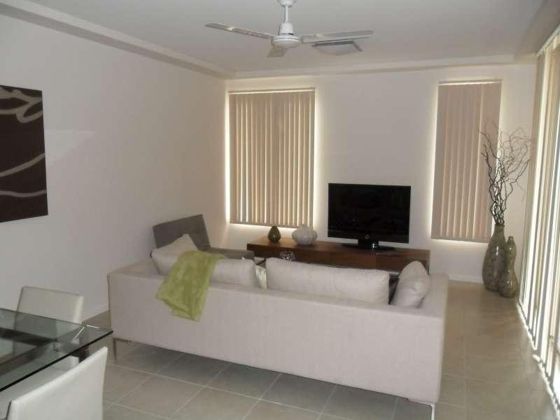 8/74 Durham Street, St Lucia QLD 4067