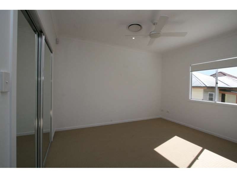 2, 24 Glen Street, Moorooka QLD 4105