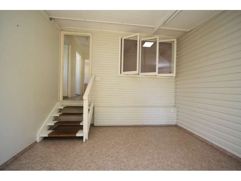 196 West Avenue, Wynnum QLD 4178