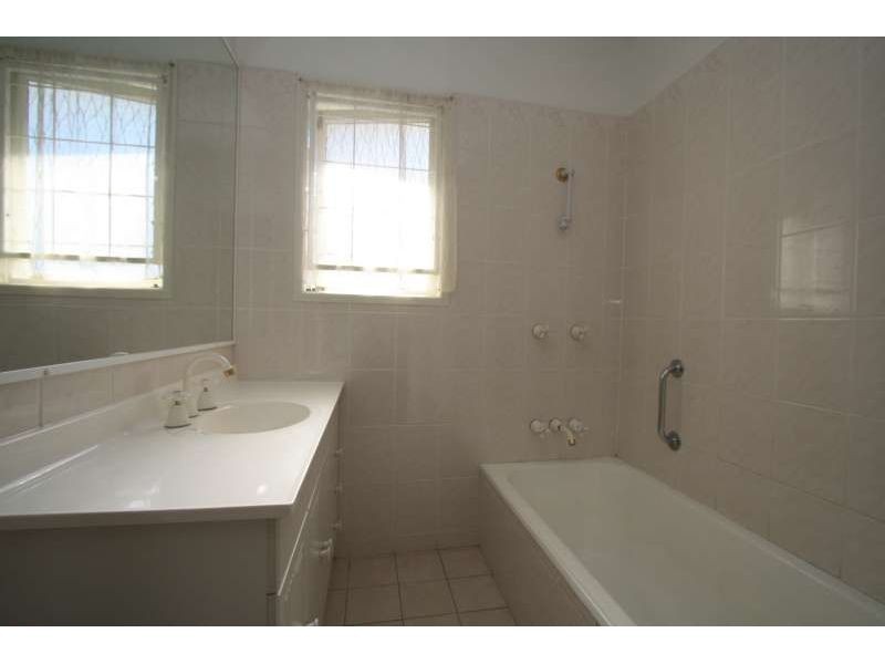 196 West Avenue, Wynnum QLD 4178