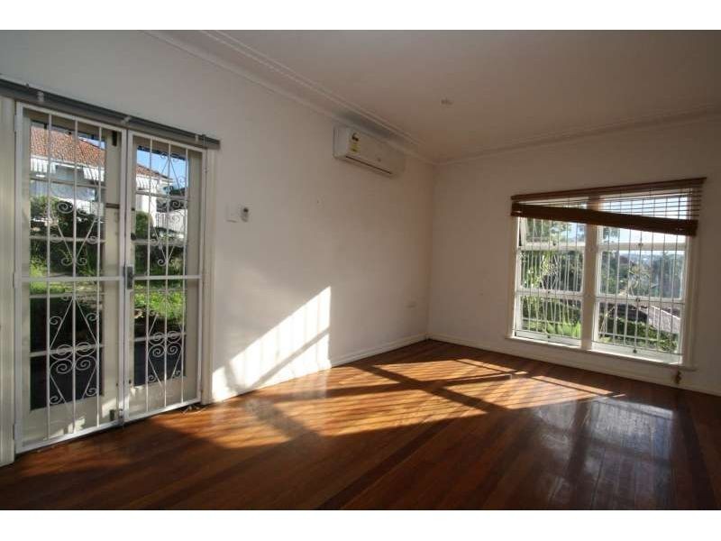 39 Westbourne Street, Highgate Hill QLD 4101