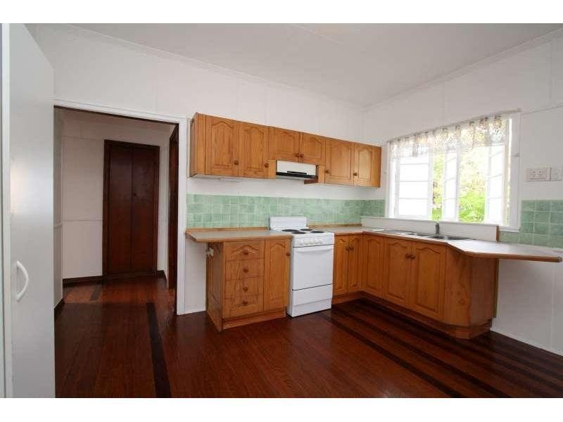 5 Cyril Street, Camp Hill QLD 4152