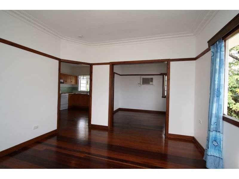 5 Cyril Street, Camp Hill QLD 4152