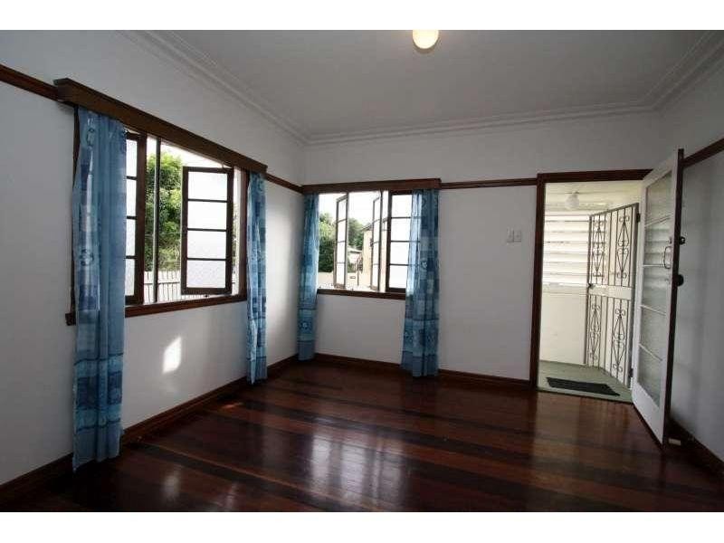 5 Cyril Street, Camp Hill QLD 4152