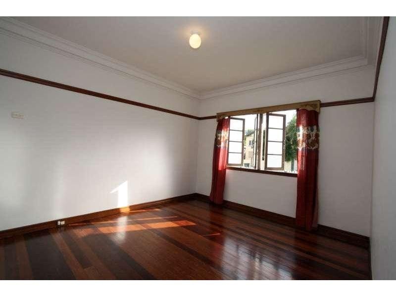 5 Cyril Street, Camp Hill QLD 4152