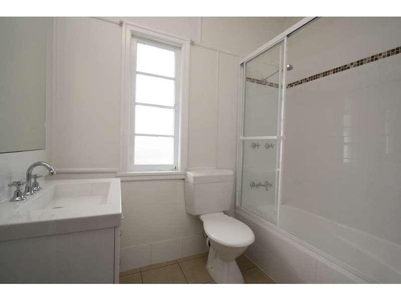 5 Cyril Street, Camp Hill QLD 4152