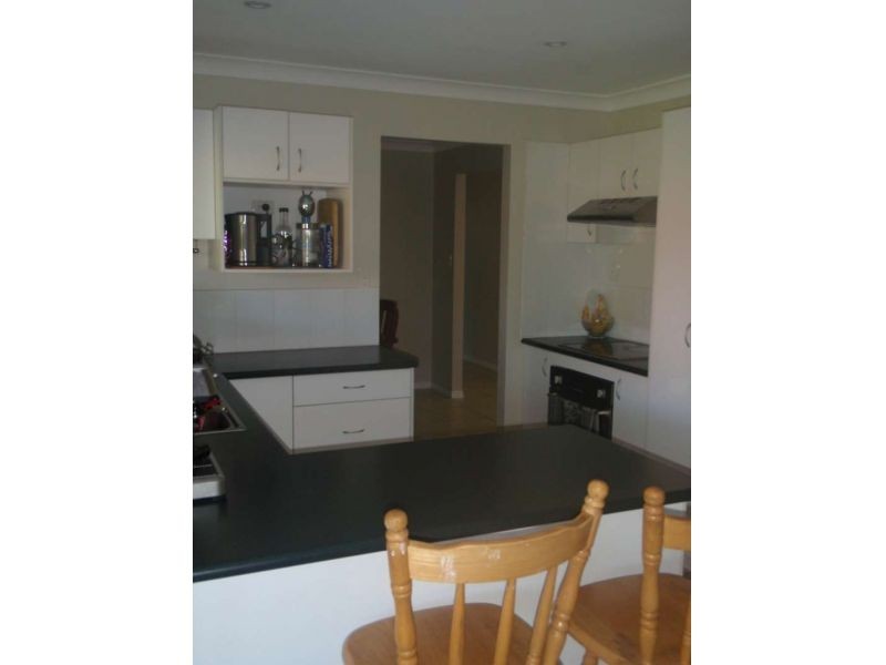 15 Tarcutta Street, Cleveland QLD 4163