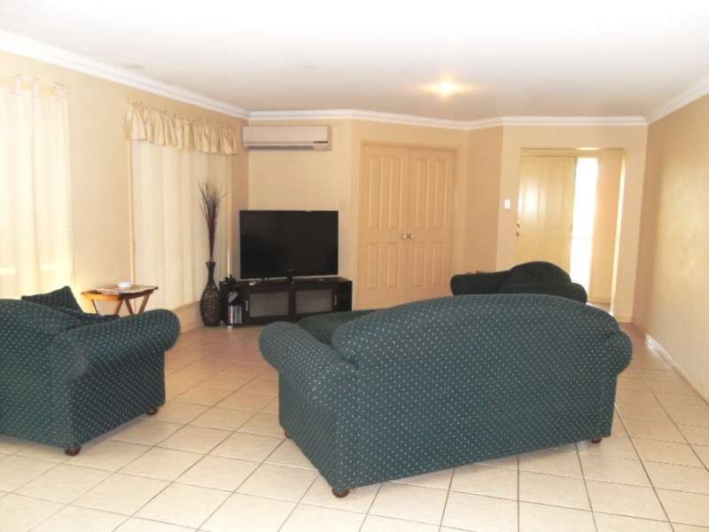 8 Barnard Crescent, Murrumba Downs QLD 4503
