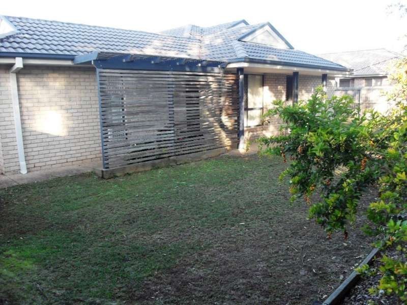 8 Barnard Crescent, Murrumba Downs QLD 4503