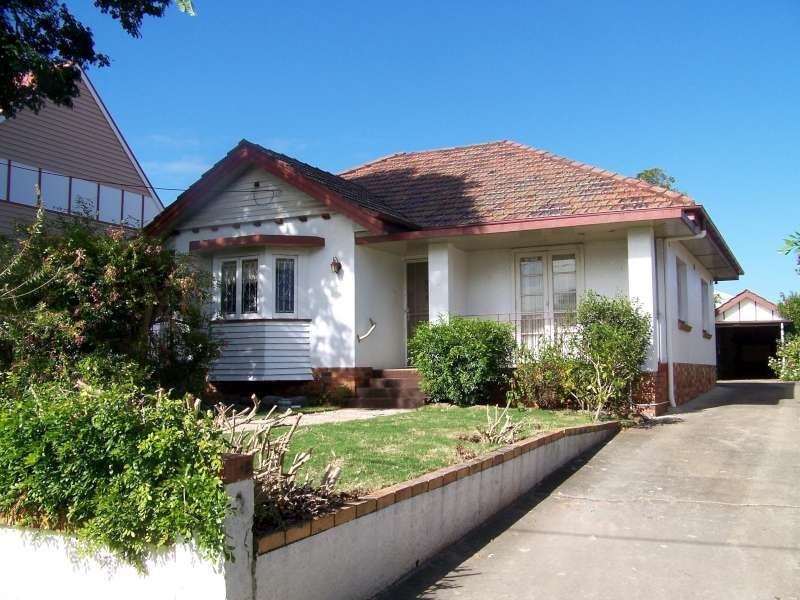 20 Highcrest Avenue, Wavell Heights QLD 4012