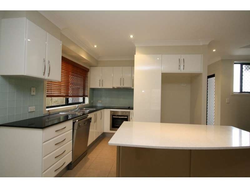 4, 53 Jones Road, Carina QLD 4152