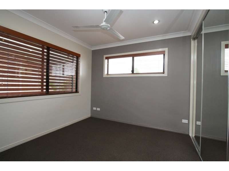 4, 53 Jones Road, Carina QLD 4152