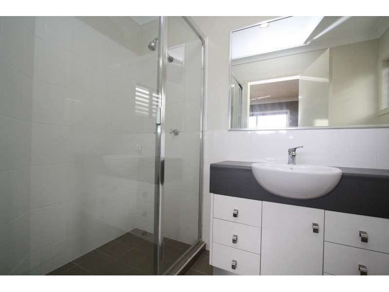 4, 53 Jones Road, Carina QLD 4152