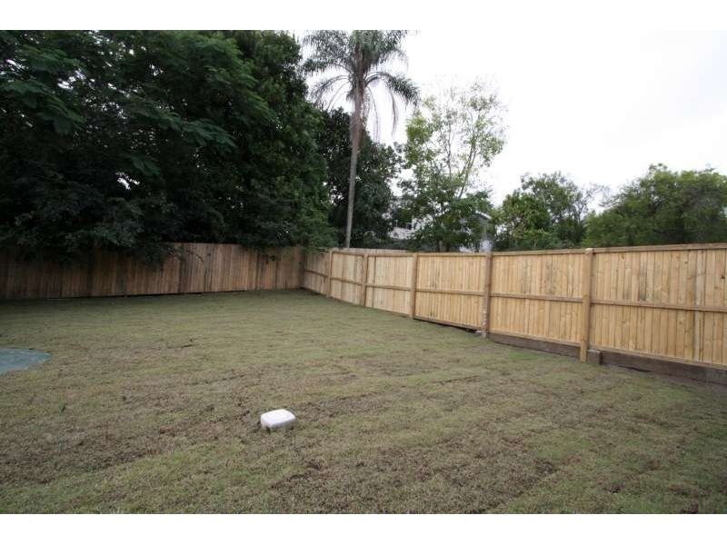 76 Stanley Road, Camp Hill QLD 4152