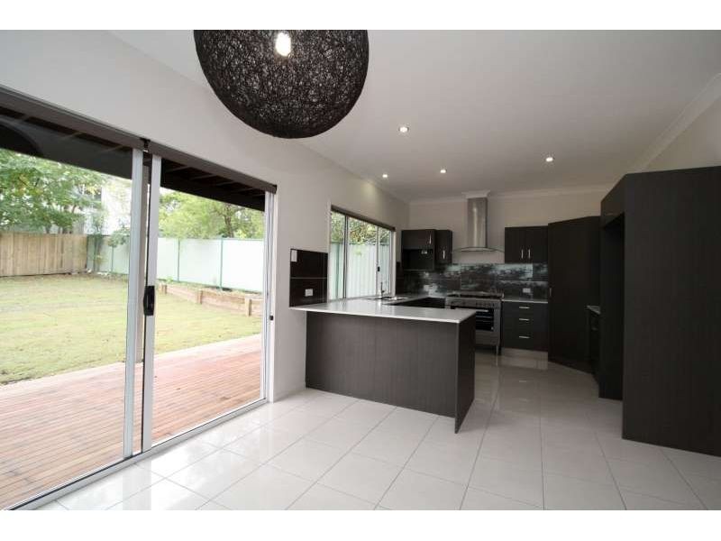 78 Stanley Road, Camp Hill QLD 4152