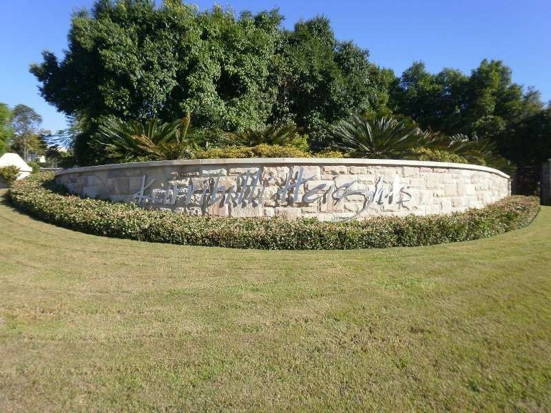 2 Ridgeline Way, Highland Park QLD 4211