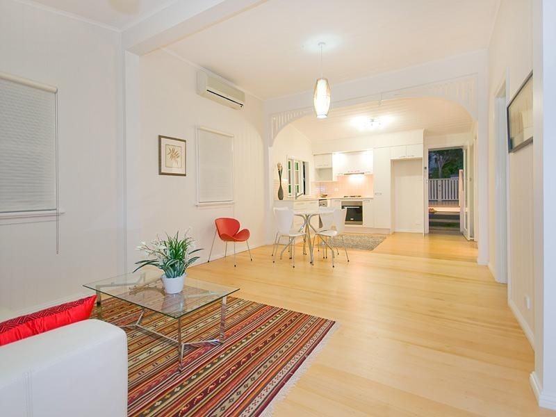 36 Peach Street, Greenslopes QLD 4120