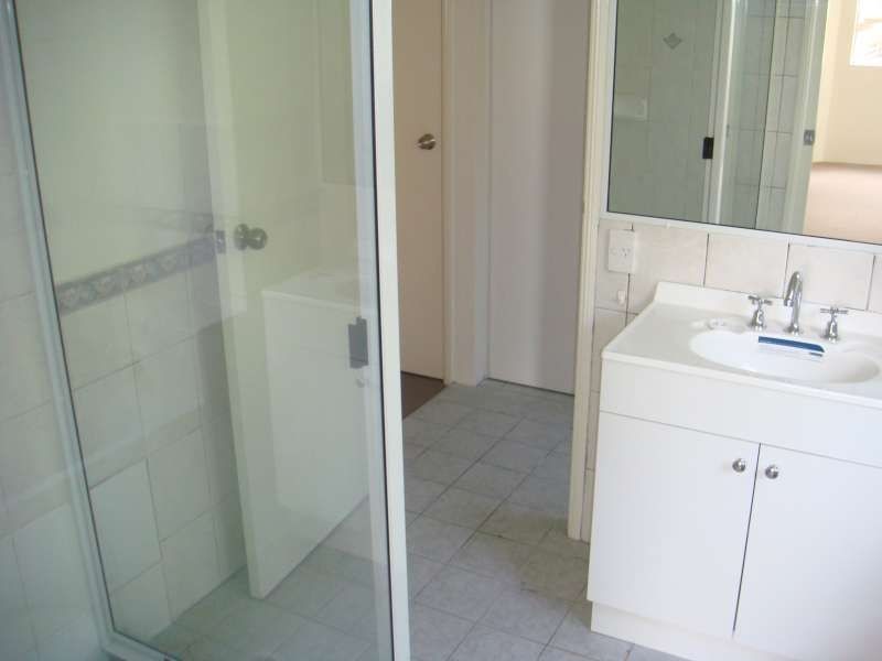 3, 28 Sykes Street, Southport QLD 4215