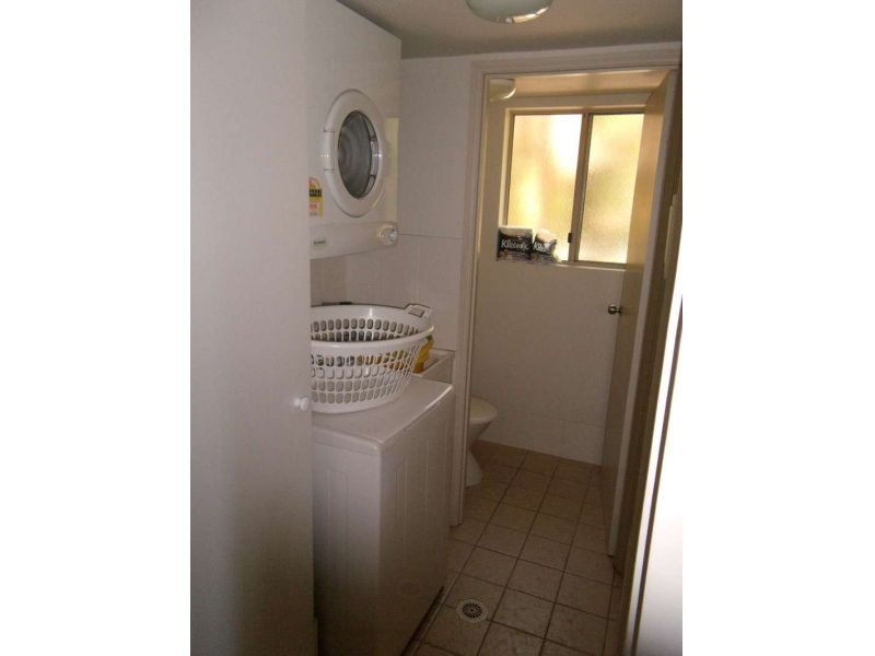 3, 28 Sykes Street, Southport QLD 4215