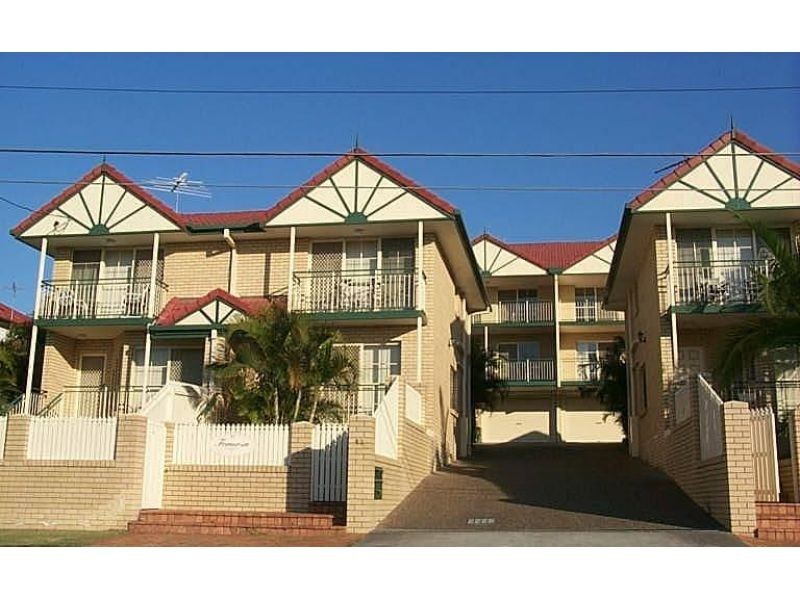 1, 43 Ninth Avenue, Coorparoo QLD 4151