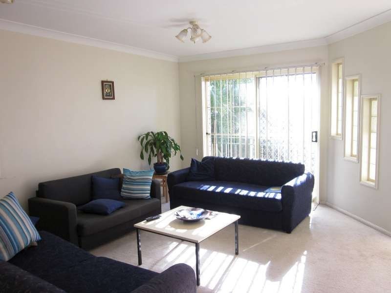 1, 43 Ninth Avenue, Coorparoo QLD 4151