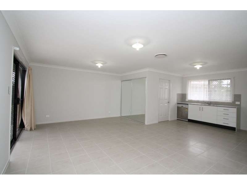 11 Arroll Street, Camp Hill QLD 4152