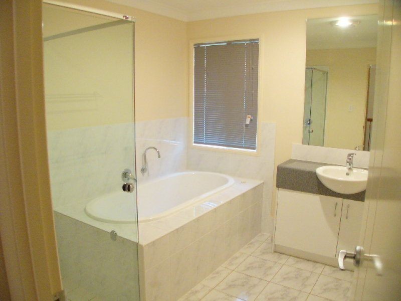 17 Collette Street, Wakerley QLD 4154