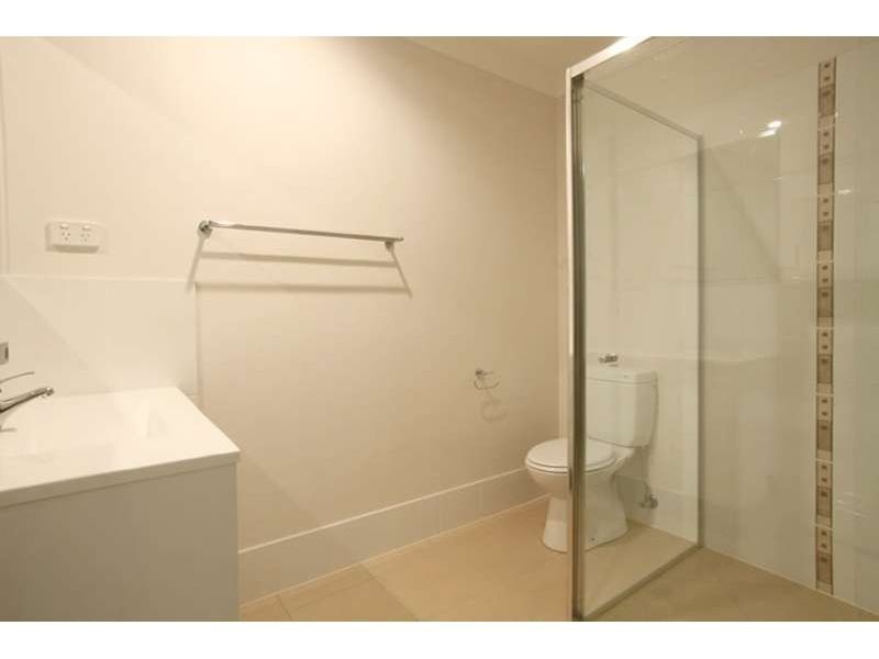 2, 5 Reichman Street, Caboolture QLD 4510